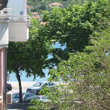 Guest house And Laguna 3*